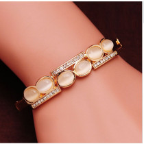 Art: 393 Gold Armband mit Strass und Perlen 