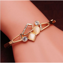Art: 394 Gold Armband mit Strass und Perlen 